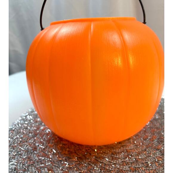 Jack-O-Lantern Halloween Trick or Treat Blow Mold Bucket w/Green Cauldron - Picture 3 of 12